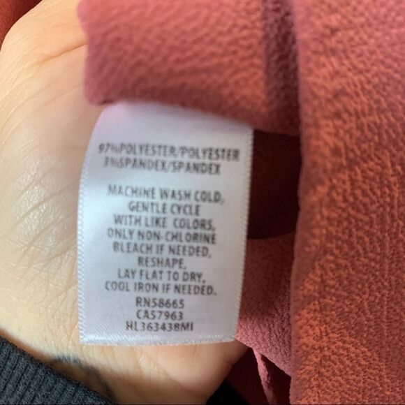 Chelsea28 one sleeve medium blush blouse w ruffles - Picture 7 of 11